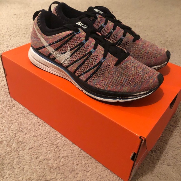 nike trainers multicolor